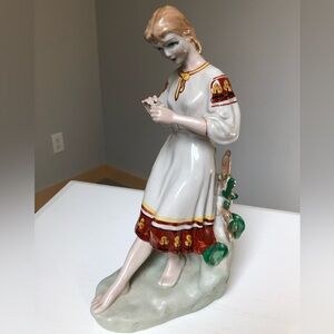 Vintage Mid Century Maiden Girl Statue Figurine